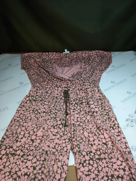 WOMENS OCCASSIONAL FLORAL PATTERN JUMPSUIT SIZE 14