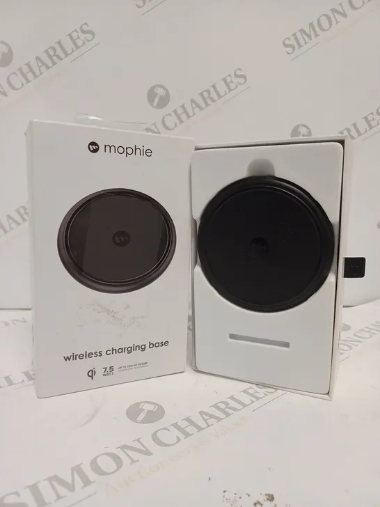 BOXED MOPHIE QI 7.5W WIRELESS CHARGING BASE 