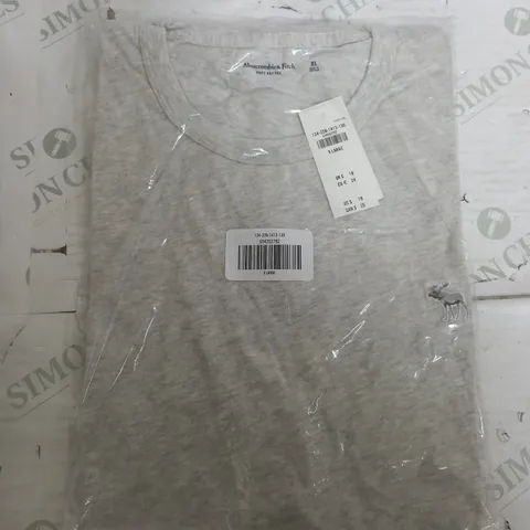 SEALED ABERCROMBIE & FITCH IN LIGHT GREY - XL