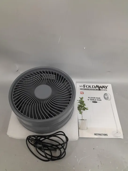 BOXED BELL & HOWELL RECHARGEABLE EXTENDABLE DESK & FLOOR FAN IN GREY