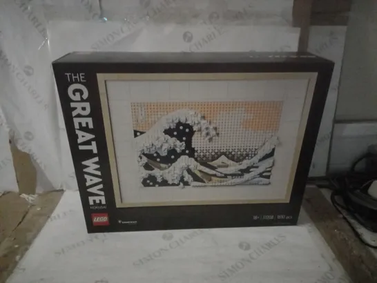 HOKUSAI ? THE GREAT WAVE - BOXED RRP £89.99