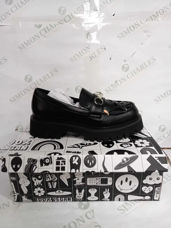 KOI FOOTWEAR SILENT DUSK OWL PENTAGRAM LOAFERS IN BLACK - SIZE 7