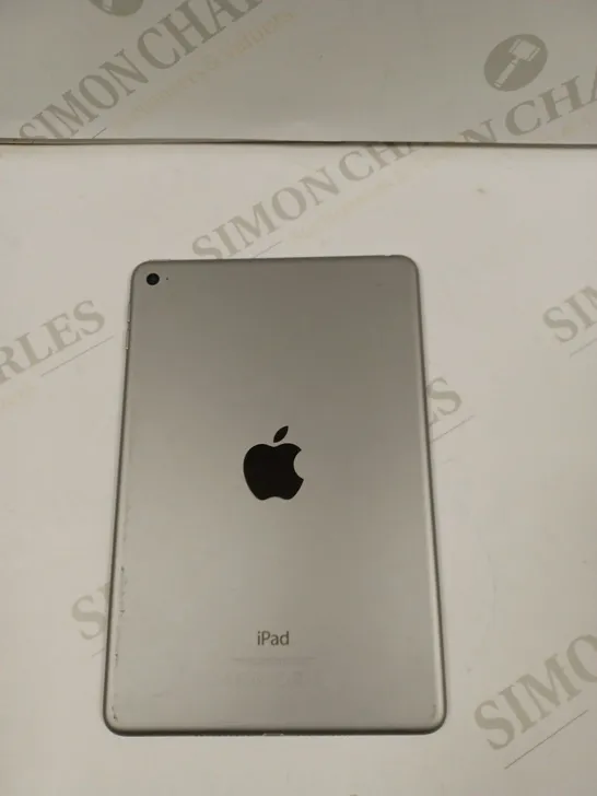 APPLE IPAD MINI 4