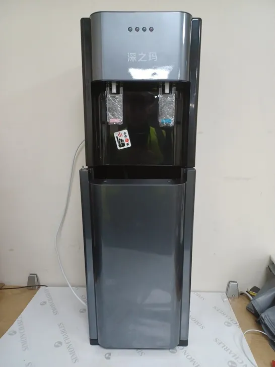 BOXED DOUBLE WATER FOUNTAIN 