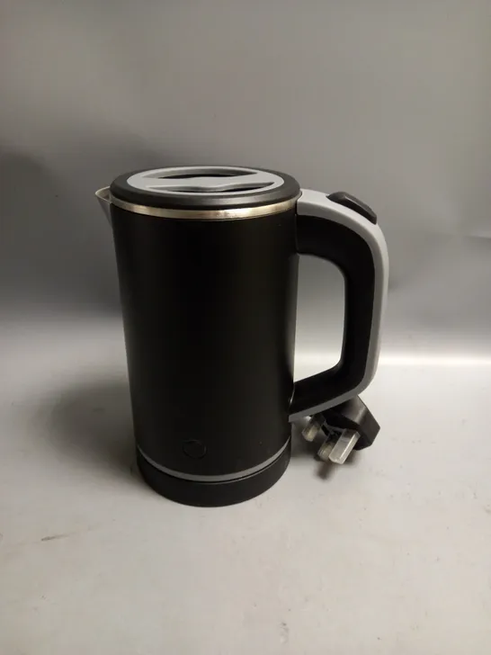 BOXED ELECTRIC KETTLE BLACK