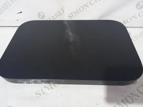 SKY ES130 Q BOX