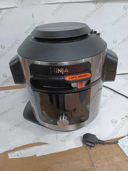 NINJA FOODI SMARTLID 7.5L MULTI COOKER & AIR FRYER