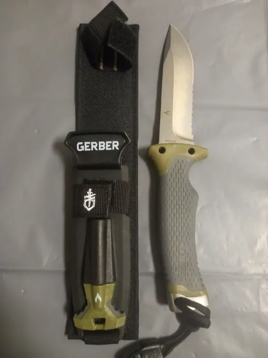 GERBER FIXED BLADE 4.5" KNIFE WITH SHEATH