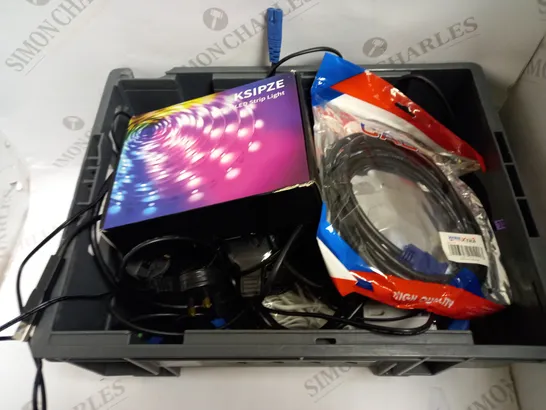 LOT OF APPROXIMATELY 20 ASSORTED CABLES AND ELECTRICALS TO INCLUDE COMPUTER CABLE, SKY CHARGERS, KSIPZE RGB LED LIGHT STRIP LIGHT ETC