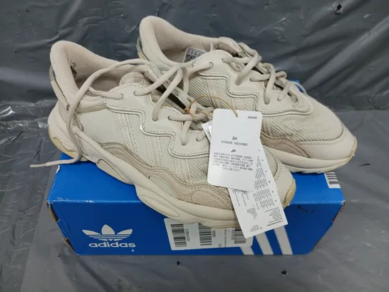 ADIDAS OZWEEGO TRAINERS LIGHT BROWN SIZE 5 