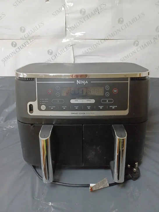 NINJA DUAL SMART COOK SYSTEM AIR FRYER BLACK