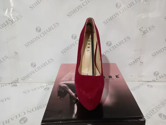 CORE COLLECTION JUDY BURGUNDAY SUEDE SIZE 7