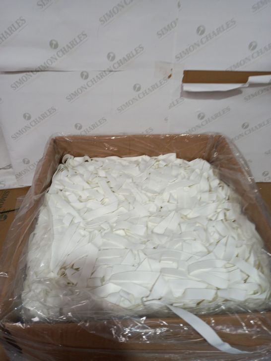 BOX OF LARGE QUANTITY OF PLAIN WHITE WOVEN 20MM ELASTIC
