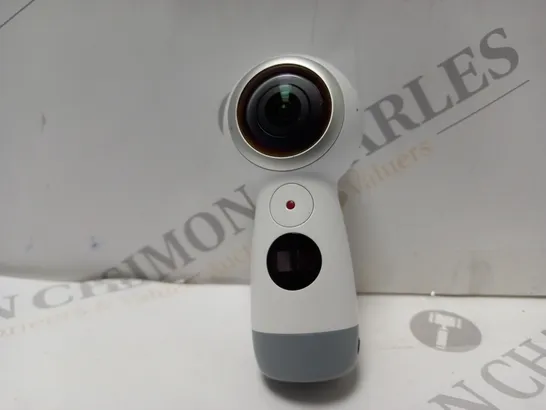 SAMSUNG GEAR 360 CAMERA