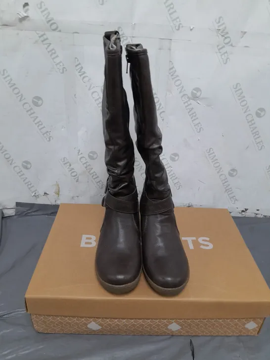 BOX OF APPROXIMATELY 8 BARRATTS STRAP AND ROUCHE WEDGE HIGH BOOTS SIZE 3