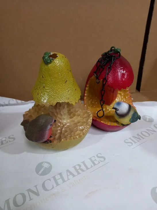 DECORATIVE FRUIT SET OF BIRD FEEDERS