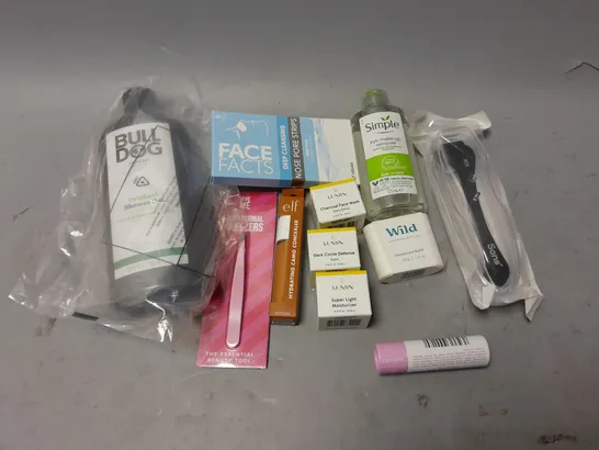 BOX OF APPROXIMATELY 15 COSMETIC ITEMS TO INCLUDE LUMIN MOISTURISER, DERMA ROLLER, AND WILD DEODRANT ETC. 