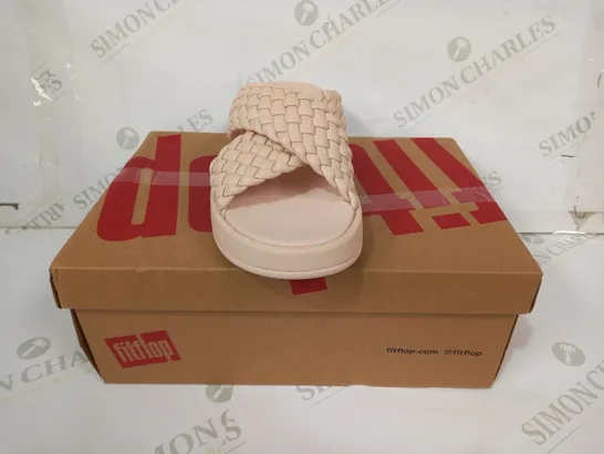 BOXED PAIR OF FITFLOP WOVEN LEATHER FLATFORM CROSS SLIDES IN PINK UK SIZE 5