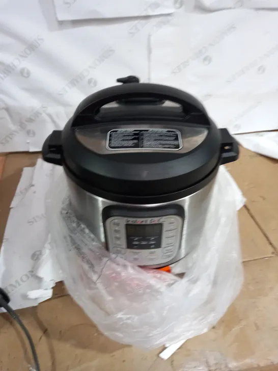 INSTANT POT DUO SMART PRESSURE COOKER