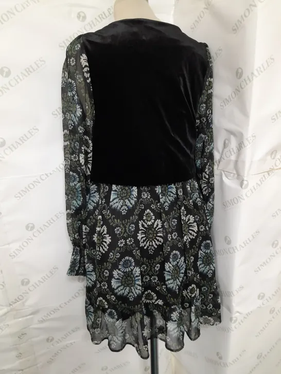 ZARA VELVET WAISTCOAT RUFFLE HEM DRESS IN BLACK AND GREEN FLORAL SIZE XS