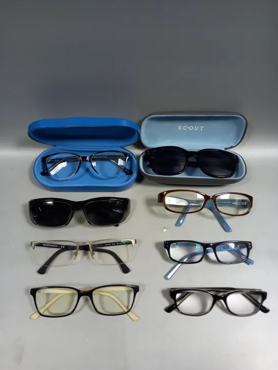 APPROXIMATELY 25 ASSORTED PRESCRIPTION SPECTACLES/SUNGLASSES IN VARIOUS STYLES 