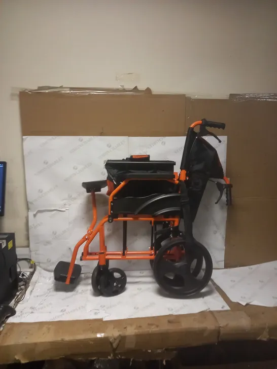 MOBICLINIC WHEELCHAIR 