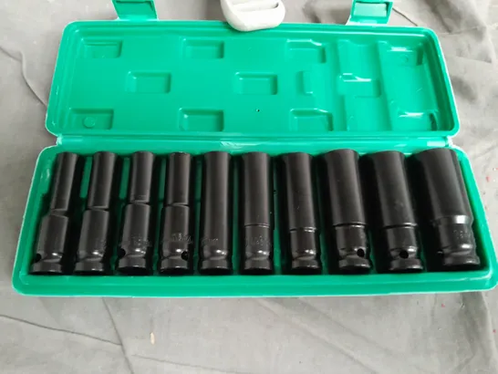 10 PC SOCKET SET 