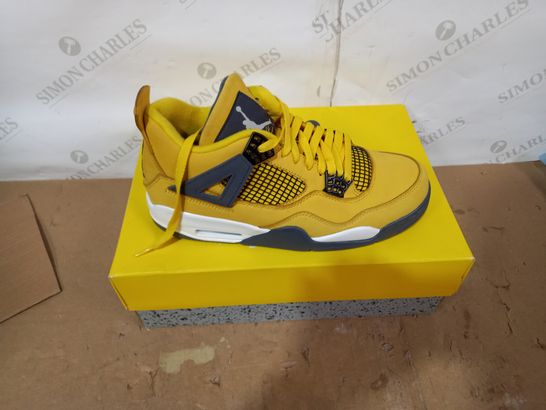 BOXED PAIR OF DESIGNER YELLOW HIGHTOPS SIZE 44