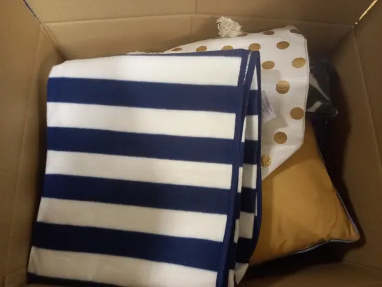 LARGE BOX OF ASSORTED PILLOWS AND THROWS 