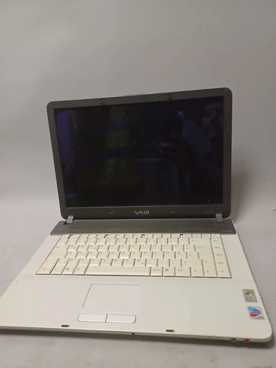 SONY LAPTOP MODEL NO - PCG-7D1M