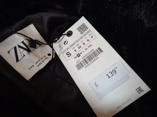 ZARA FAUC FUR BLACK COAT - S