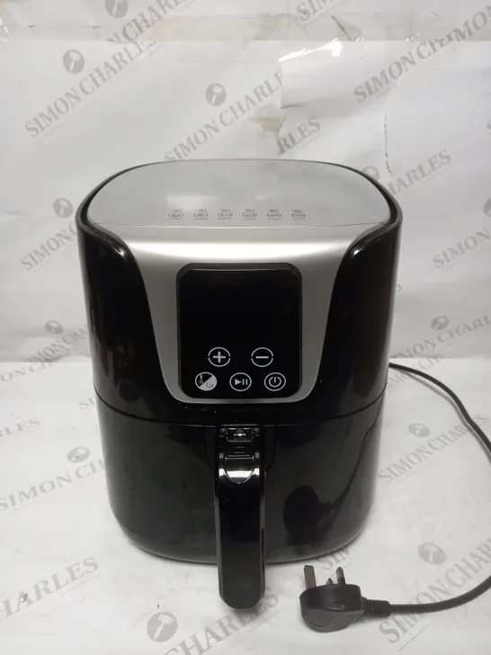 AMAZON BASICS 4 LITRE COMPACT MULTI-FUNCTIONAL DIGITAL AIR FRYER