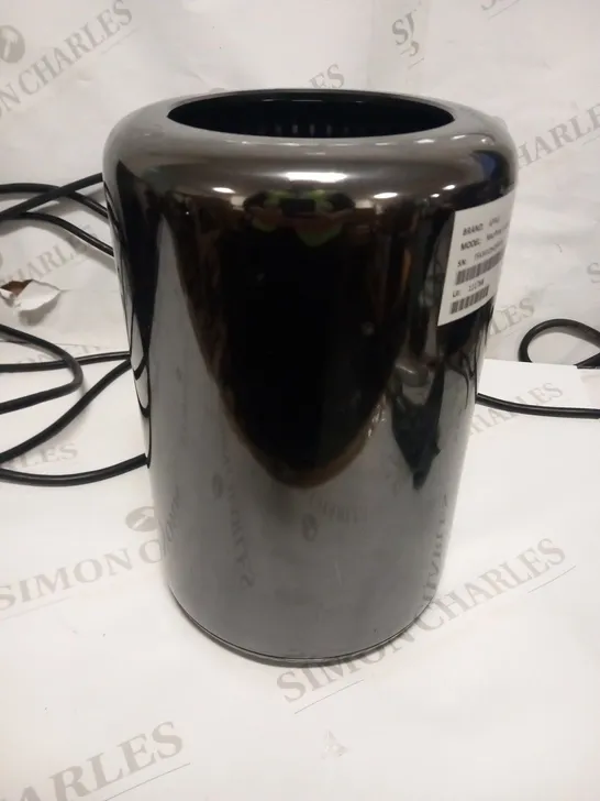 APPLE MAC PRO 6.1 A1481 DESKTOP COMPUTER