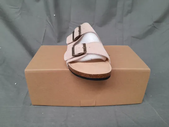 BOXED PAIR OF EVELLYHOOTD OPEN TOE SANDALS IN BEIGE EU SIZE 39