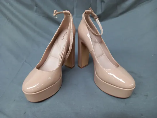 BOXED PAIR OF ALDO FONDA PLATFORM HIGH BLOCK HEEL SHOES IN NUDE UK SIZE 7