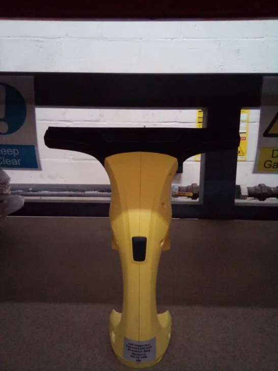 KARCHER WV1 WINDOW VAC 