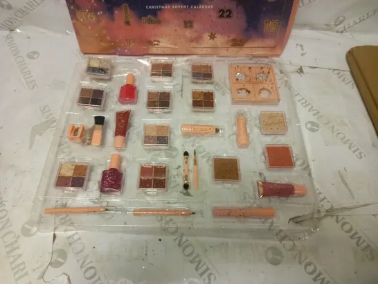 Q-KI 24 DAYS OF BEAUTY ADVENT CALENDAR RRP £19.99