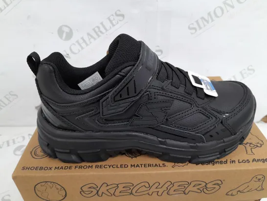 PAIR OF SKETCHERS MEMORY FOAM VELCRO TRAINERS IN BLACK - KIDS UK 13.5