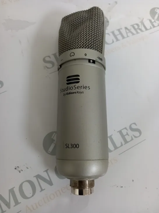 UNBOXED STUDIO SERIES BY EDITOR KEYS SL300 MICROPHONE