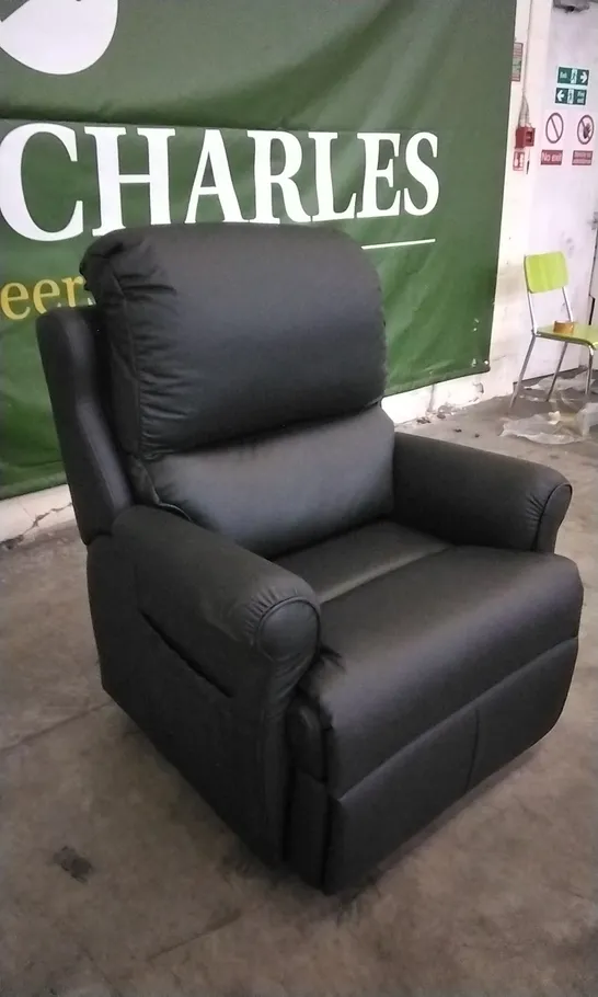 QUALITY BRITISH DESIGNED & MANUFACTURED G PLAN NEWMARKET LARGE DUAL ELEVATE CAMBRIDGE BLACK LEATHER ARMCHAIR