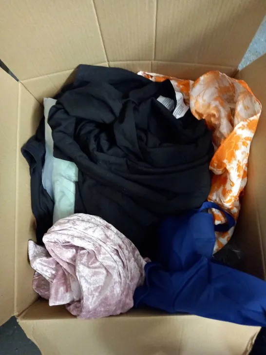  BOX OF ASSORTED CLOTHING ITEMS TOO INCLUDE DRESSES , SHIRTS AND TROUSERS IN VARIOUS SIZES AND COLOURS   