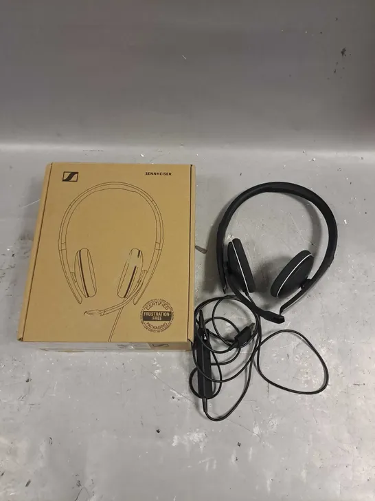 BOXED SENNHEISER PC 8.2 USB WIRED HEADSET WITH MICROPHONE IN BLACK