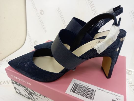 BOXED PAIR OF MODA IN PELLE CHORALE NAVY SIZE 40EU POINTED TOE ELASTIC SLINGBACK SHOE
