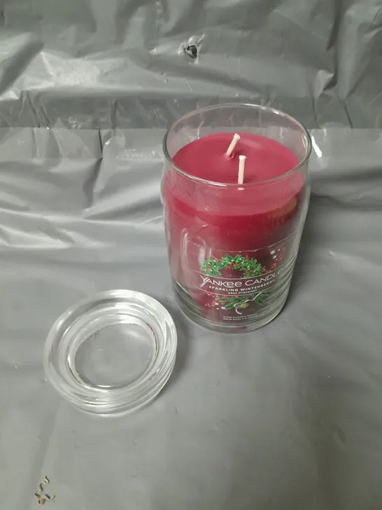 YANKEE CANDLE CLASSIC SPARKLING WINTERBERRY CANDLE 