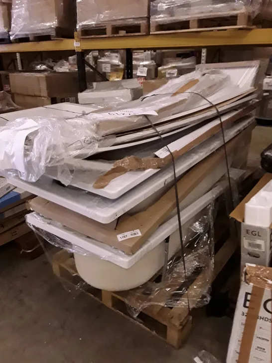 PALLET OF ASSORTED BATHTUBS & BATH PANELS