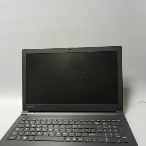 TOSHIBA SATELLITE PRO R50-B	15 INCH I3-4005U 1.70GHZ