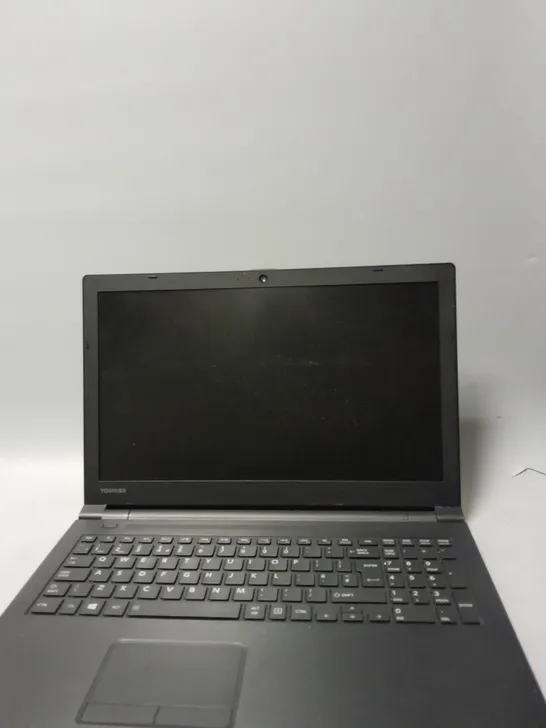 TOSHIBA SATELLITE PRO R50-B	15 INCH I3-4005U 1.70GHZ