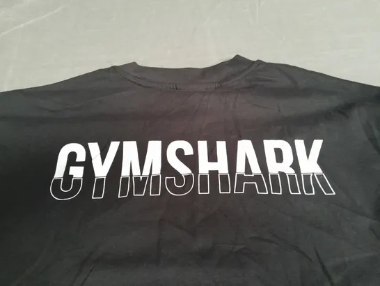 GYMSHARK BLACK T-SHIRT - XS