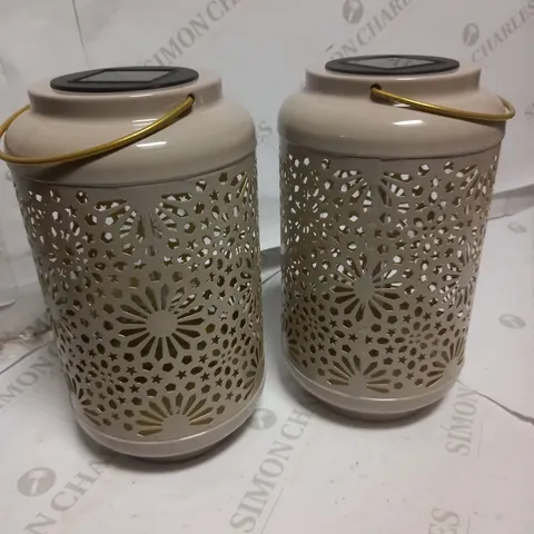 GARDEN REFLECTIONS SET OF 2 PATTERNED SOLAR LANTERNS, FLOWER