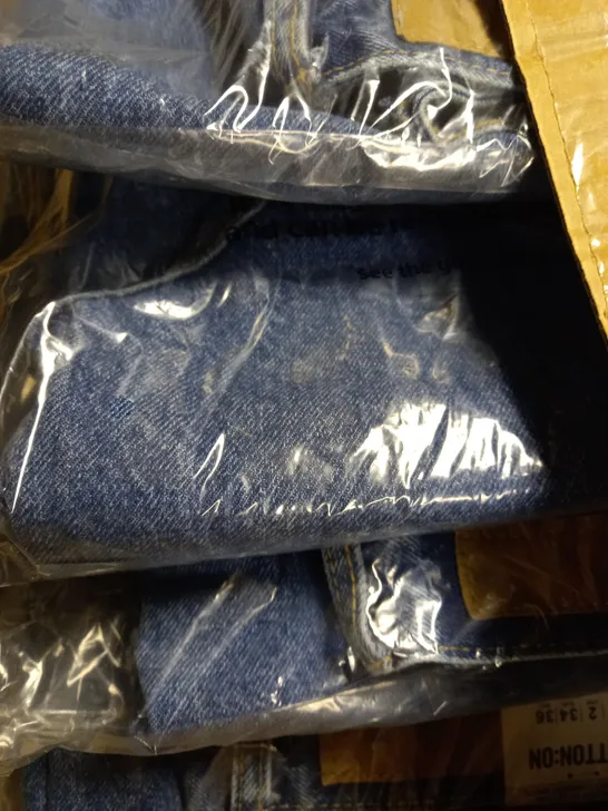 BOX OF APPROX 7 BRAND NEW COTTON:ON WIDE LEG JEANS - COOGEE BLUE SIZE AUS 6 